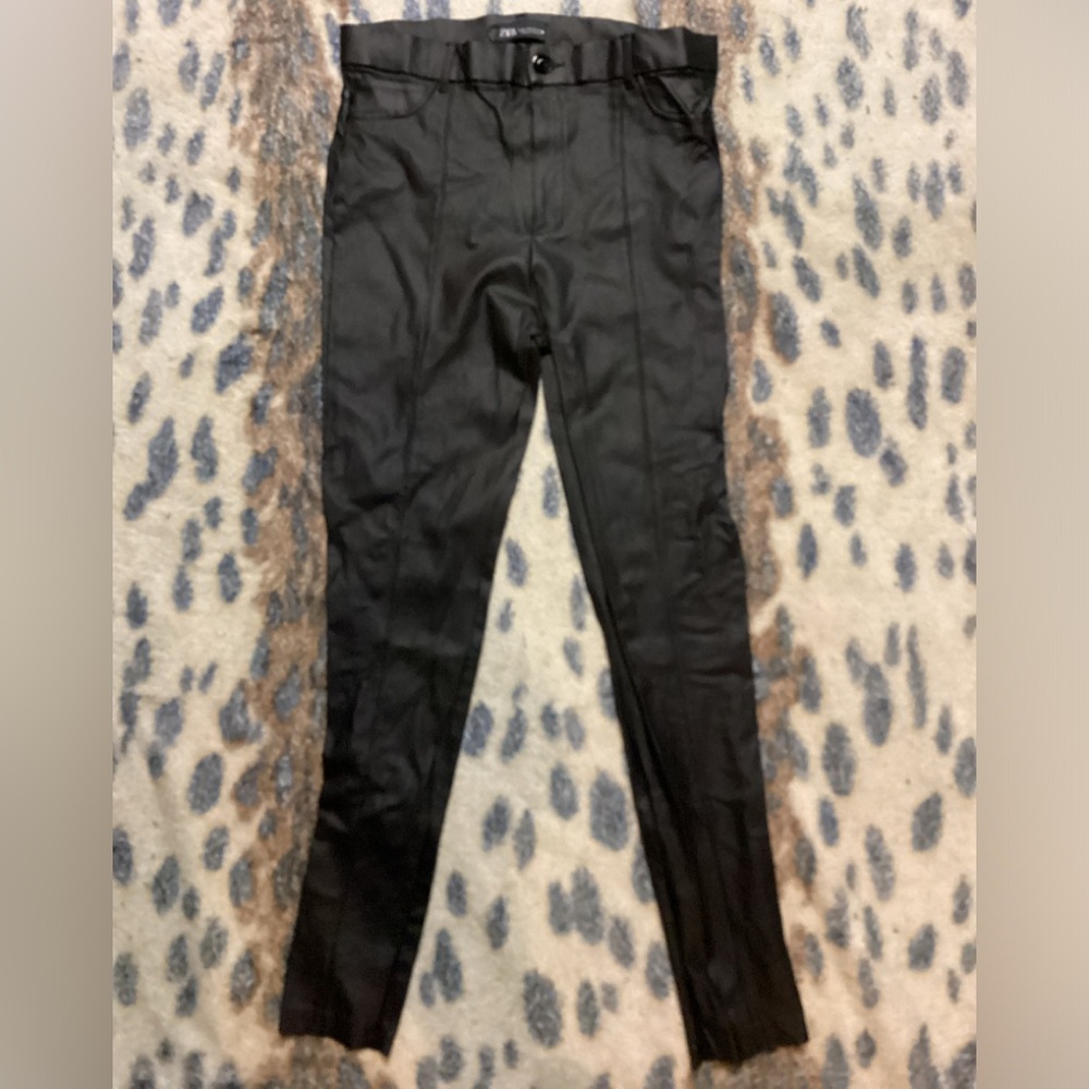 ZARA WOMENS LEATHER PANTS.